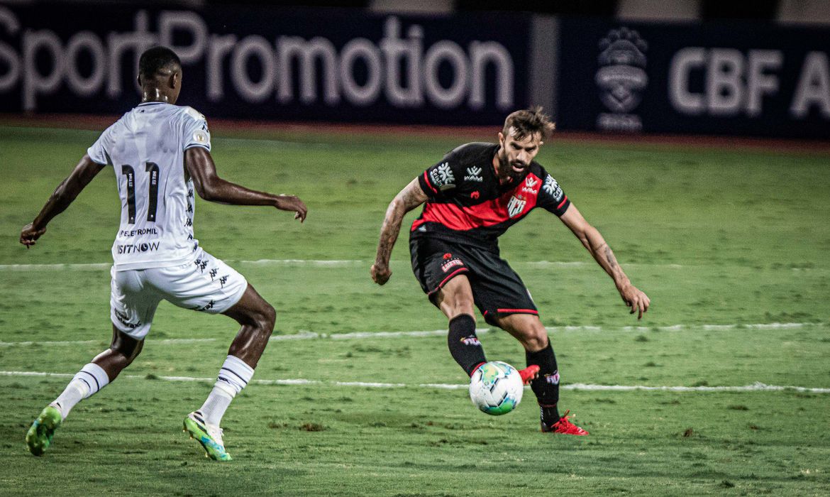 Veja a tabela de classificação após jogos deste domingo no Brasileirão
