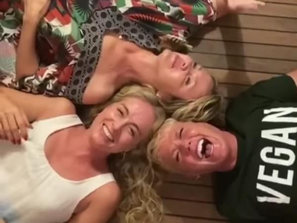 Xuxa, Angélica e Eliana se divertem juntas: 'Todo mundo tá feliz'