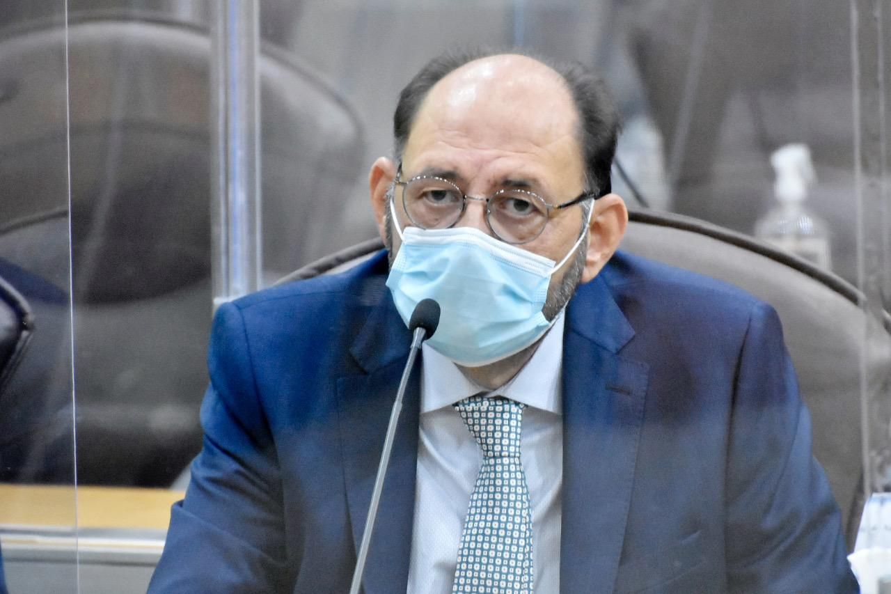 Lei de Gustavo Carvalho exige explicação sobre obras paralisadas no RN