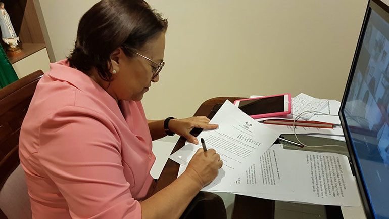 Fátima: 'Gestões passadas destruíram Previdência e Reforma era necessária'