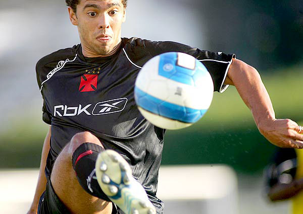 Ex-jogador de América-RN e Vasco morre de infarto aos 36 anos