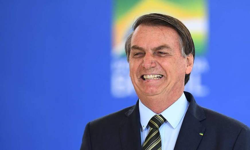 Bolsonaro venceria Lula, Moro e Doria, aponta pesquisa