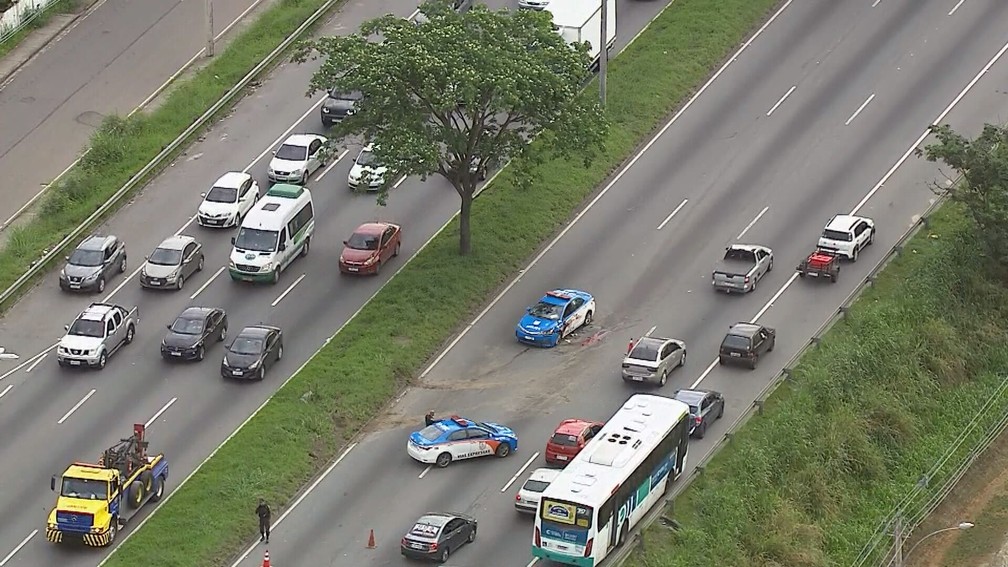 Sargento da PM morre em ataque a viatura no Rio de Janeiro