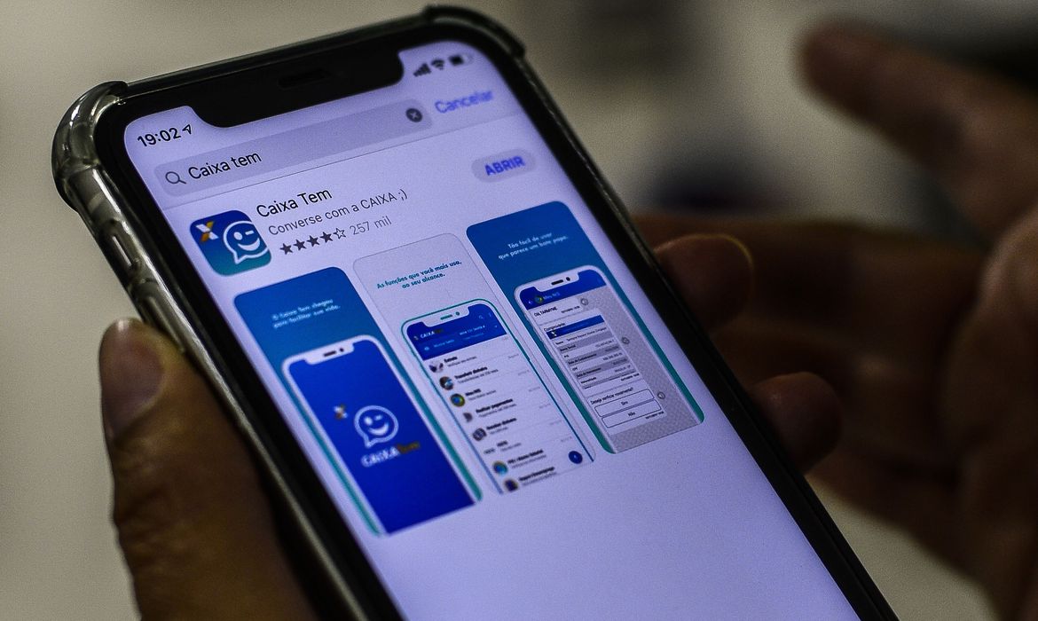 Caixa libera saque do auxílio emergencial para 4 milhões nesta terça