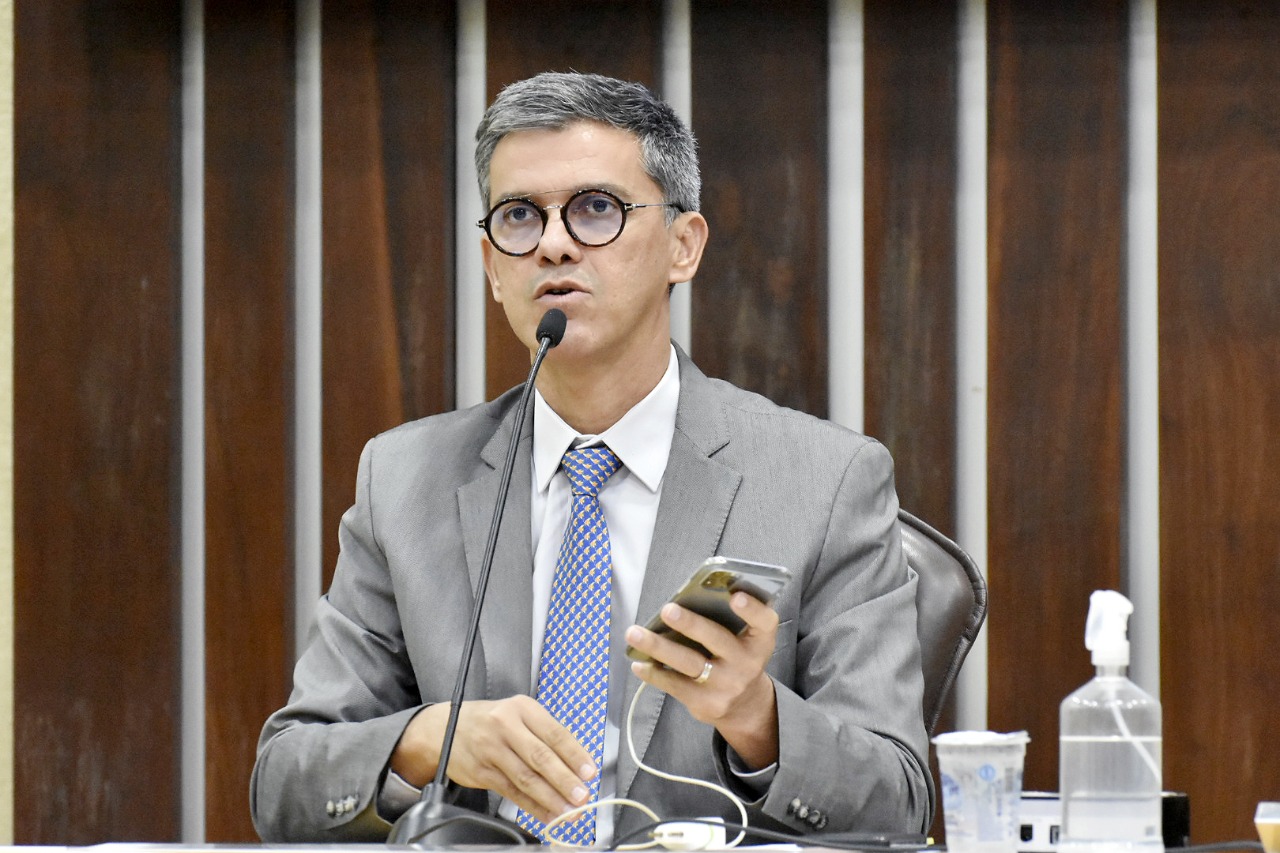 Deputado Coronel Azevedo diz que auxílio emergencial reduziu pobreza no País