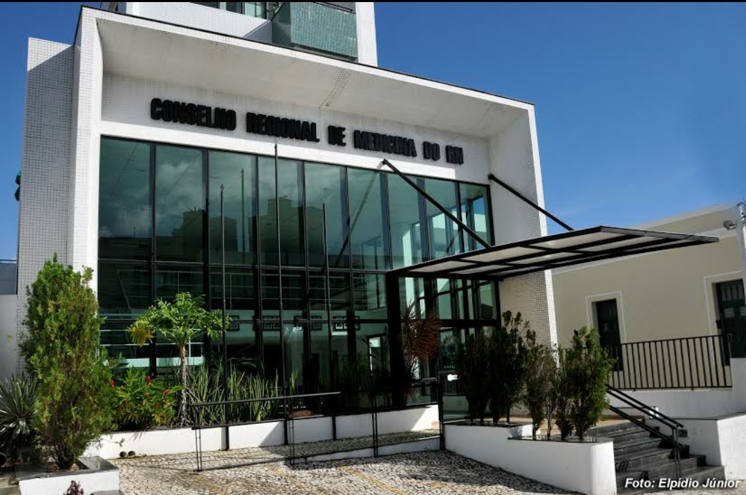 Justiça determina fechamento de clínica por exercício ilegal da medicina no RN