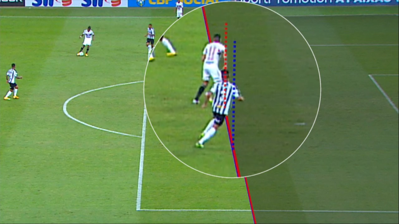 Gaciba admite erro na utilização do VAR ao anular gol em jogo do Brasileirão