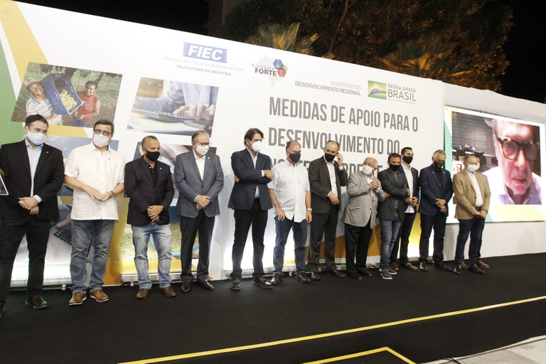 Marinho é homenageado por 200 empresários do Norte e Nordeste