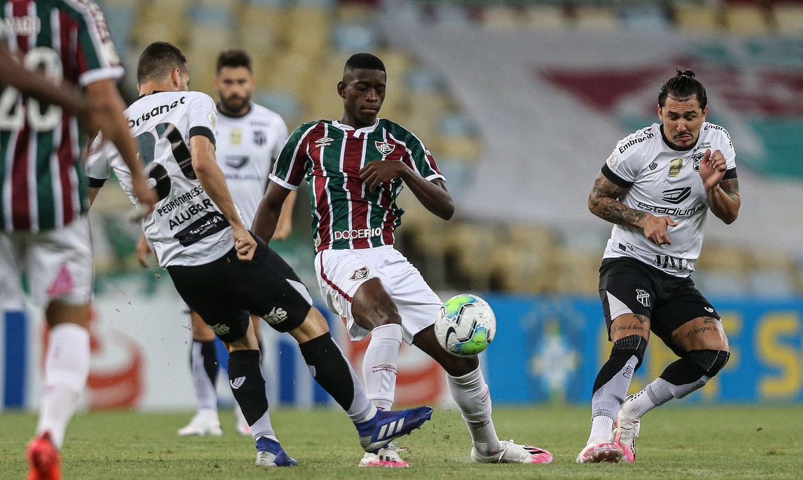 Fluminense empata com o Ceará aos 45 minutos da etapa final no Brasileiro