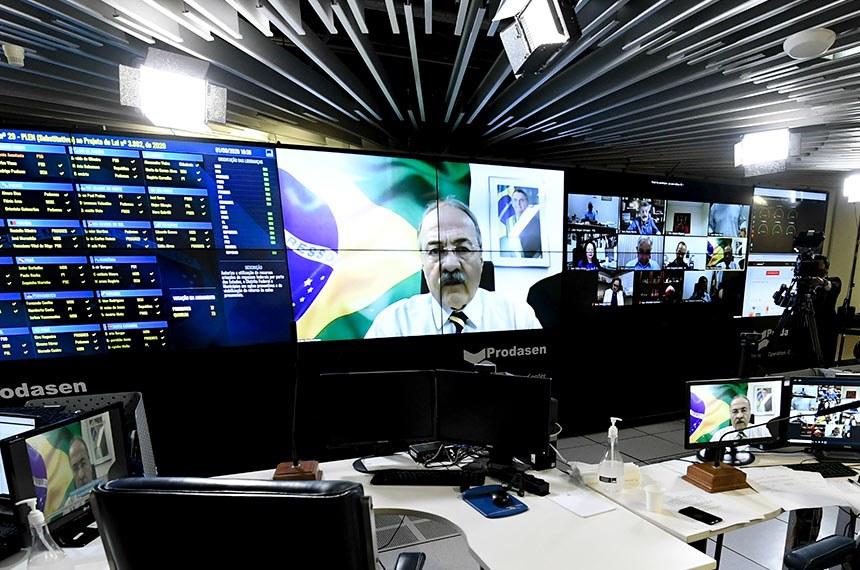 Chico Rodrigues deixa vaga no Conselho de Ética do Senado