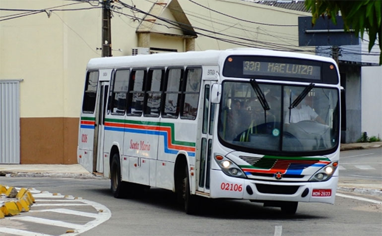Motoristas de ônibus iniciam greve por tempo indeterminado em Natal