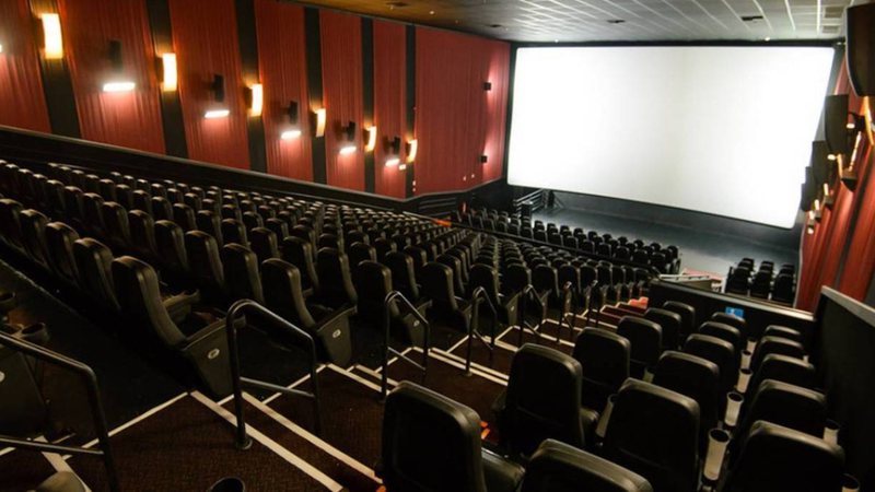 Prefeitura libera cinemas e teatros e amplia horário de shoppings em Natal