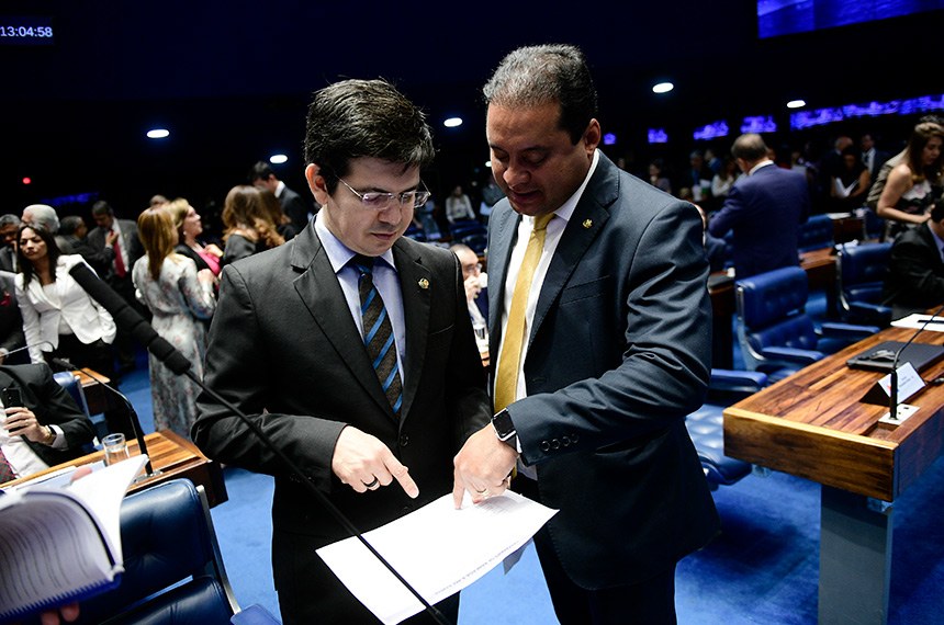 Covid-19: Partidos vão ao STF contra decisões do Governo Federal sobre vacinação