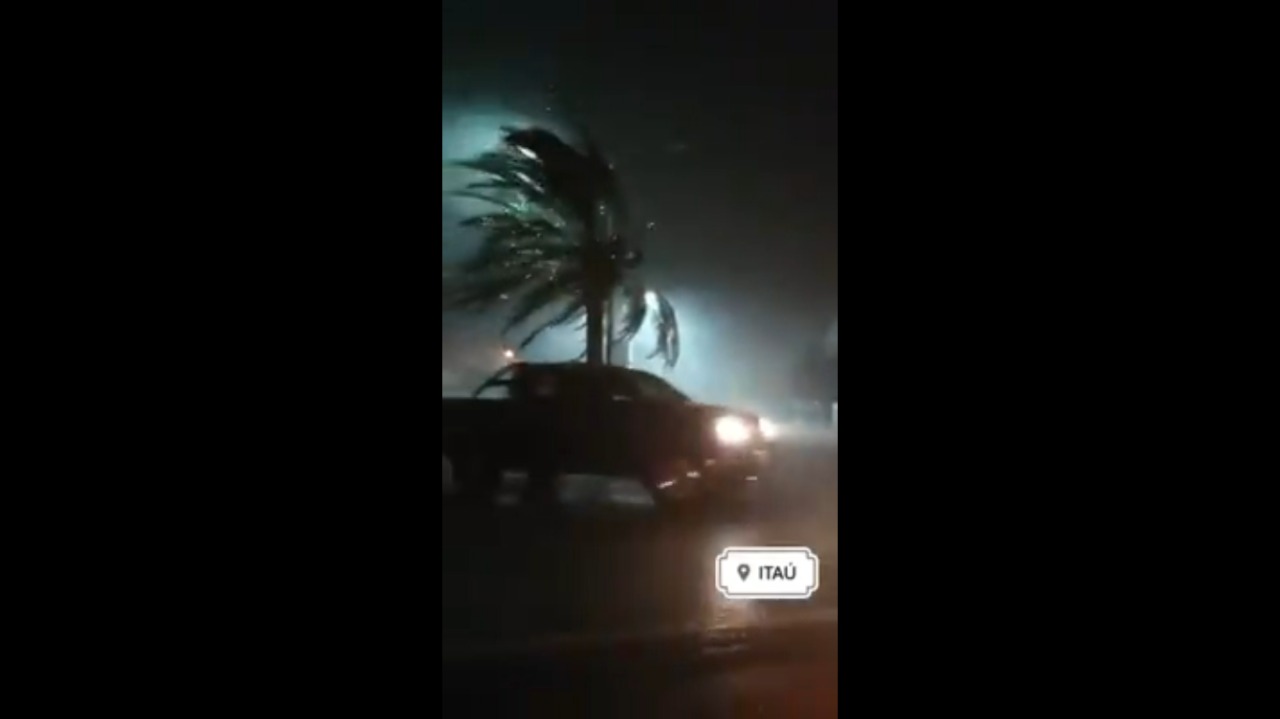 VÍDEO: Chuva, ventania, raios e trovões assustam moradores do RN; assista