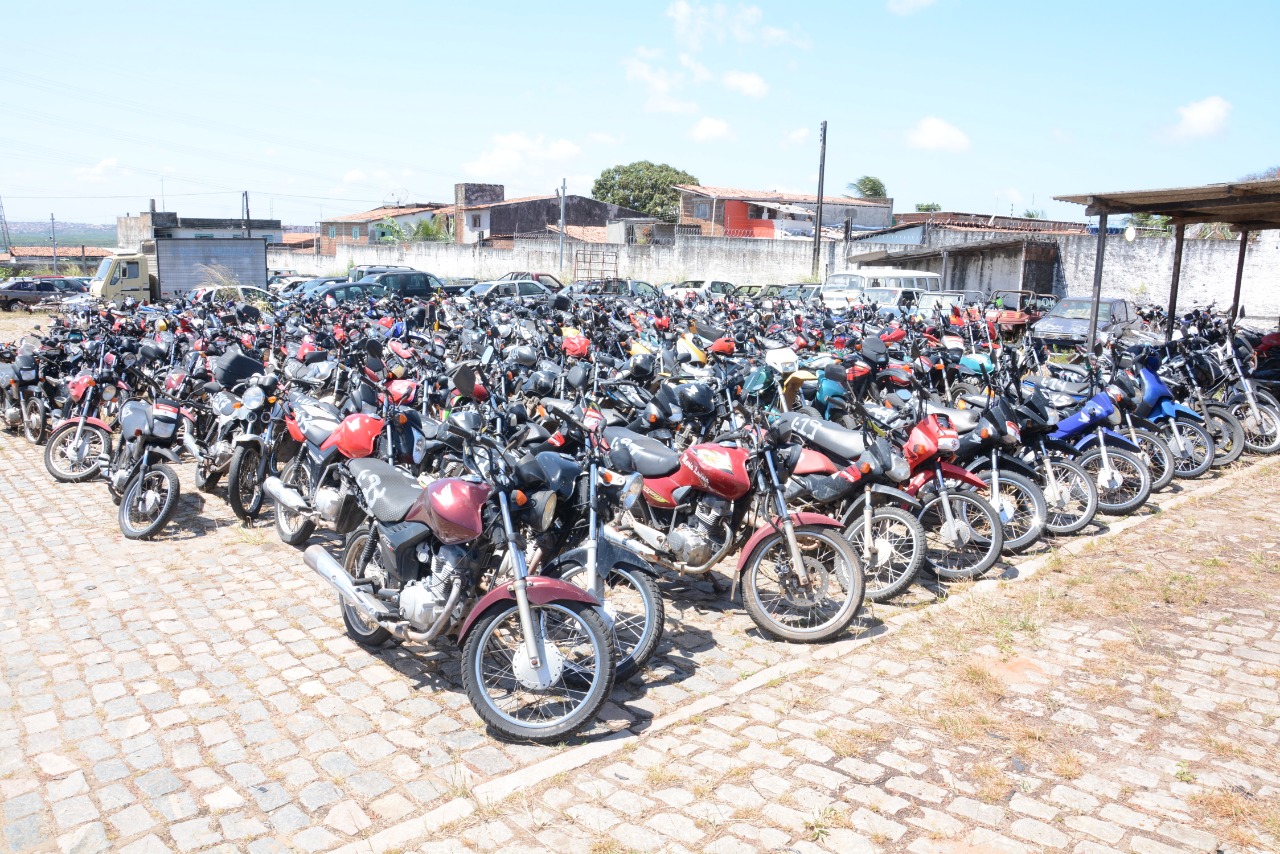 Detran realiza dois leilões de veículos nesta quinta