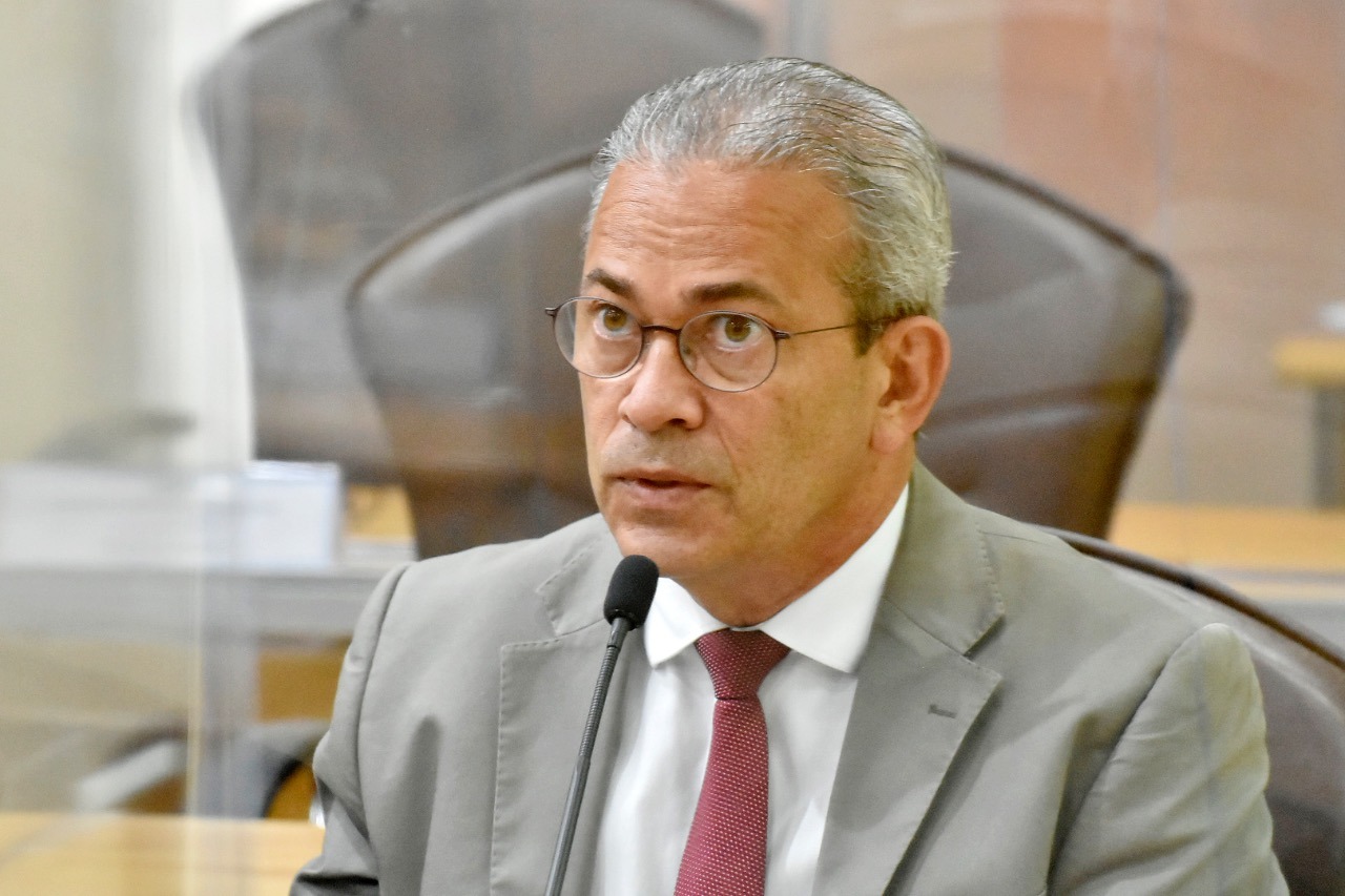 Hermano Morais chama atenção para situação do sistema de transporte de Natal