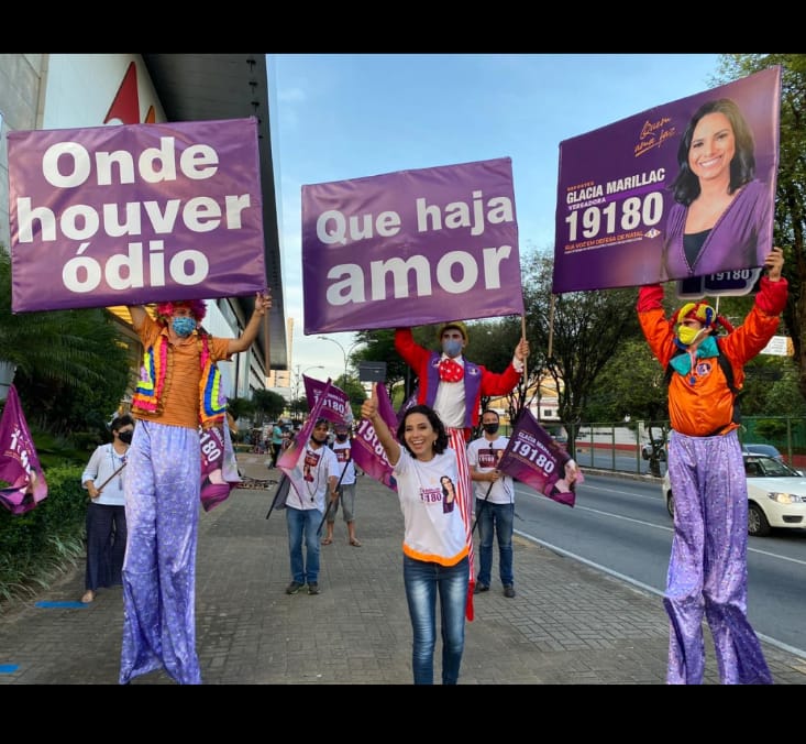 Candidata a vereadora Glácia Marillac faz campanha com amor e arte