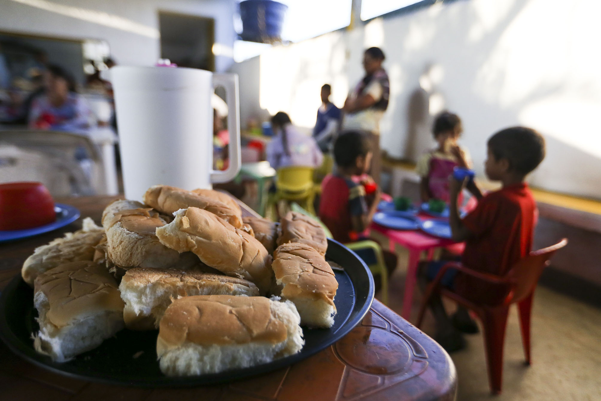 Refugiados, migrantes e moradores de rua terão aluguel social no RN