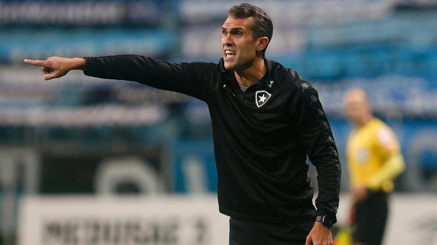 Mais um treinador é demitido de clube da Série A