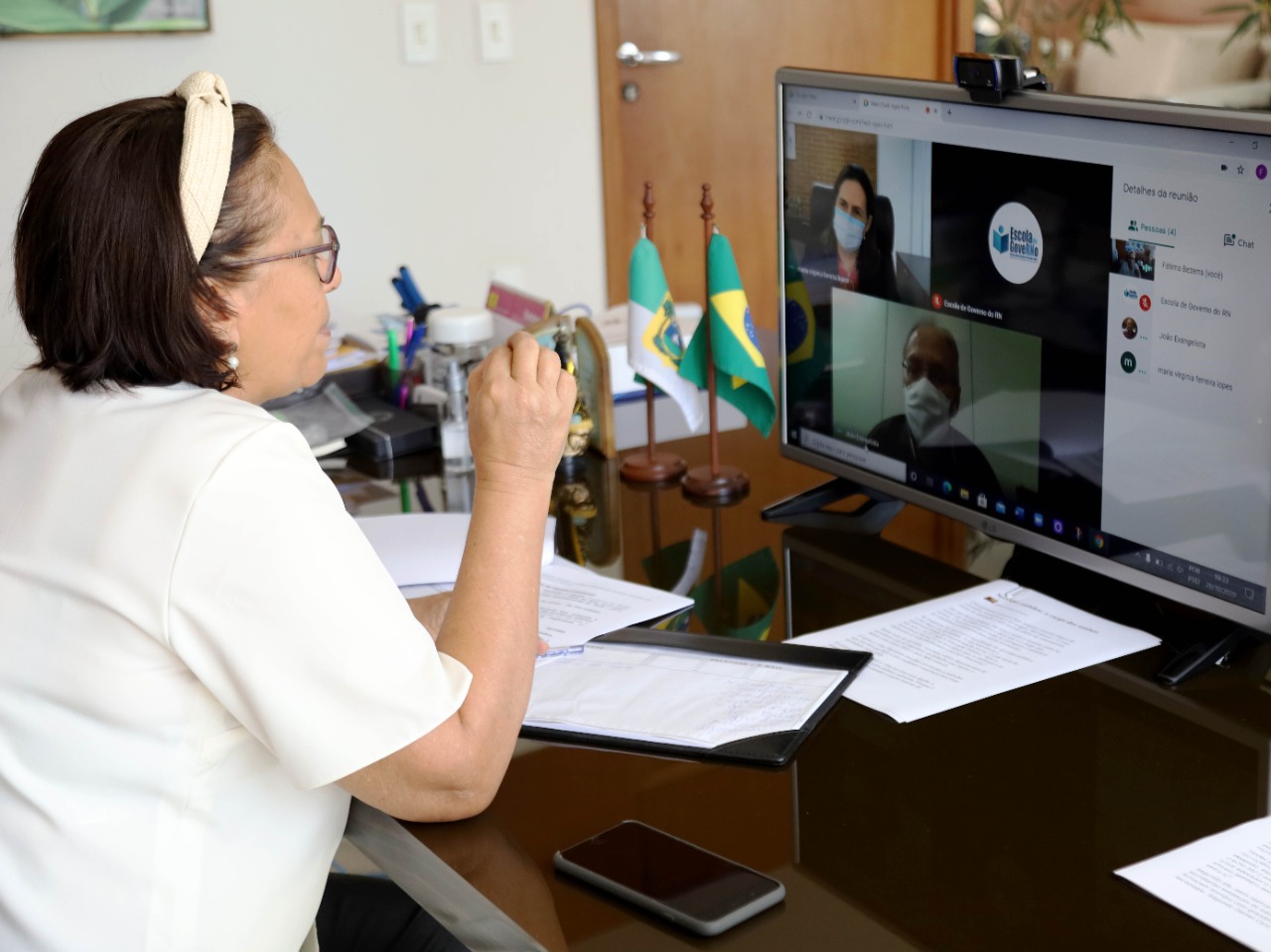 Fátima anuncia estudo para corrigir defasagem em carreiras e salários no RN