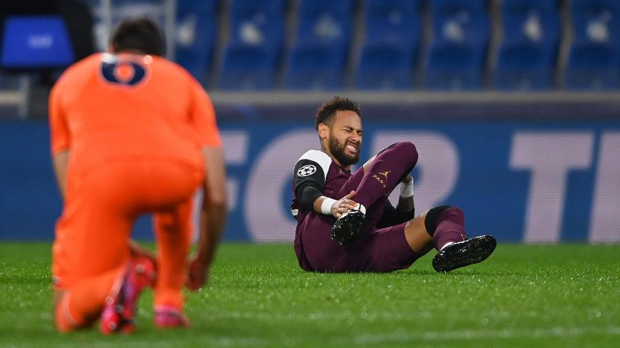Neymar tem lesão confirmada e deve desfalcar PSG por até 3 semanas, diz jornal