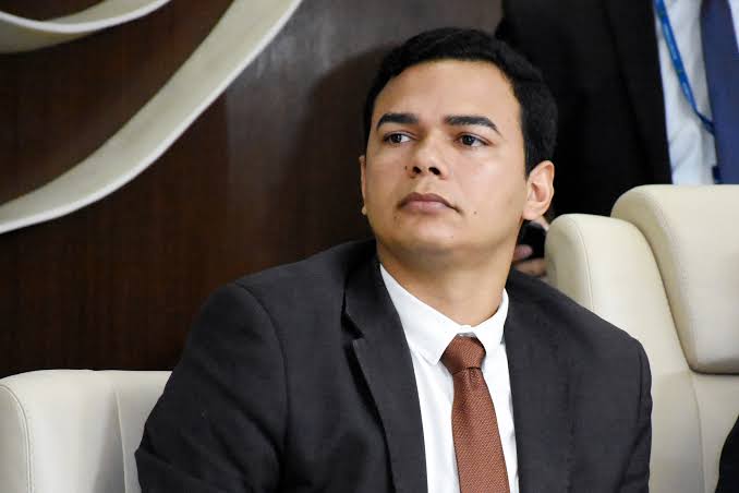 Justiça afasta prefeito da Grande Natal do cargo; MP aponta desvio de recursos