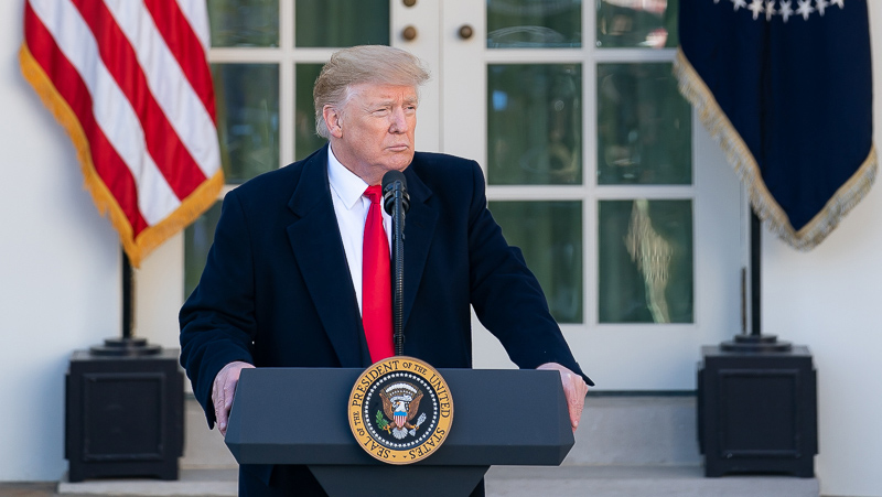 Sem resultado final, Trump se declara vencedor e repete que vai à Justiça