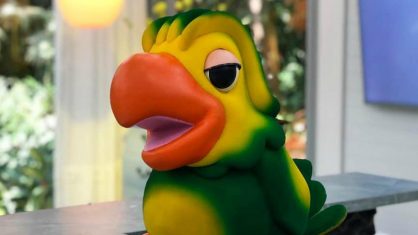 FOTO: Boneco do Louro José é guardado pela última vez após morte de Tom Veiga