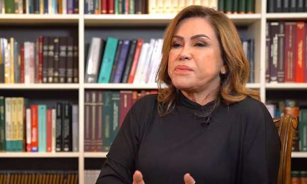 Ícone da MPB processa candidata a prefeita por música em campanha