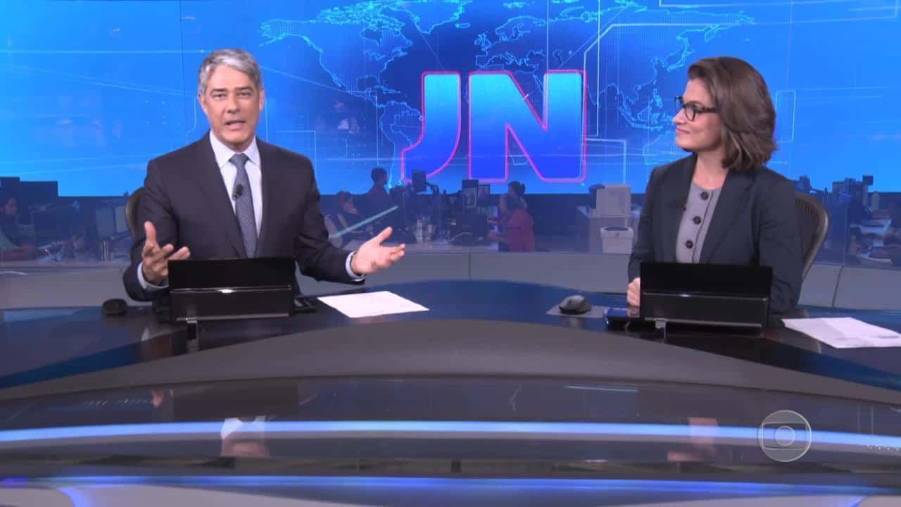 Notícia-crime: Flávio Bolsonaro processa apresentadores do Jornal Nacional