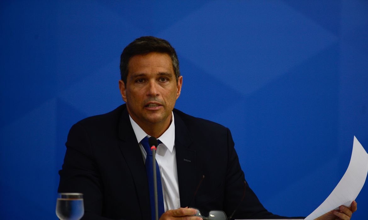 Alta de commodities eleva preços de alimentos no Brasil, diz presidente do BC