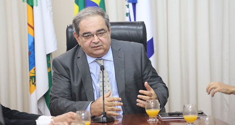 Consult: Álvaro Dias tem aprovação de quase 65% dos natalenses