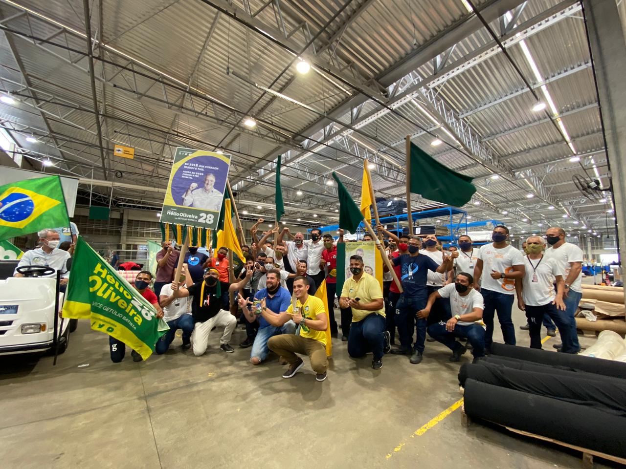 Candidato Coronel Hélio visita fábrica da Guararapes