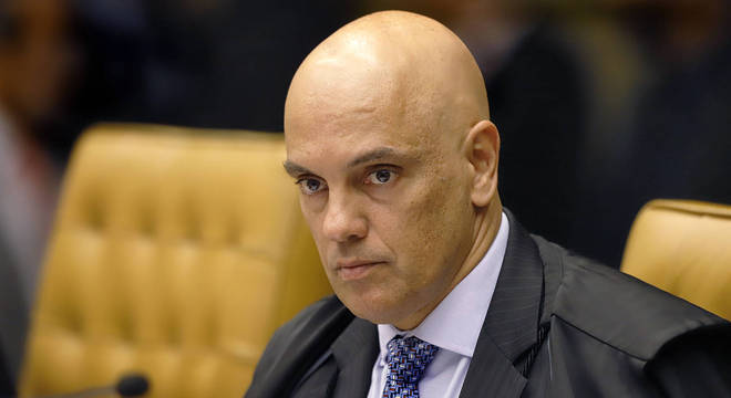 Ministro Alexandre de Moraes é diagnosticado com covid-19