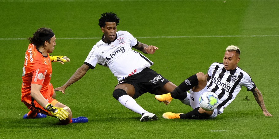 Série A: Atlético Mineiro vence Corinthians e assume liderança do Brasileirão