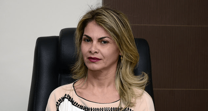Alexandria elege Jeane Ferreira prefeita