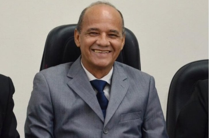 Prefeito Taveira é reeleito em Parnamirim