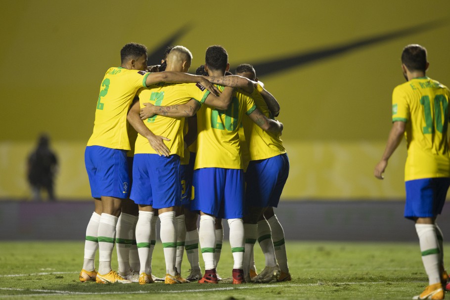 Brasil enfrenta o Uruguai pelas Eliminatórias da Copa nesta terça