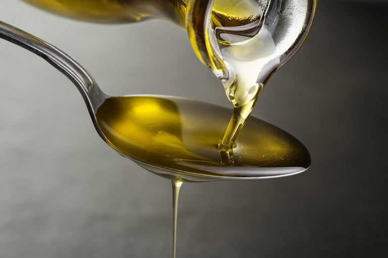 Nove marcas de azeite de oliva têm venda proibida