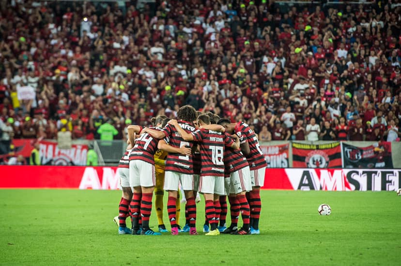 São Paulo e Flamengo duelam por vaga na semifinal da Copa do Brasil