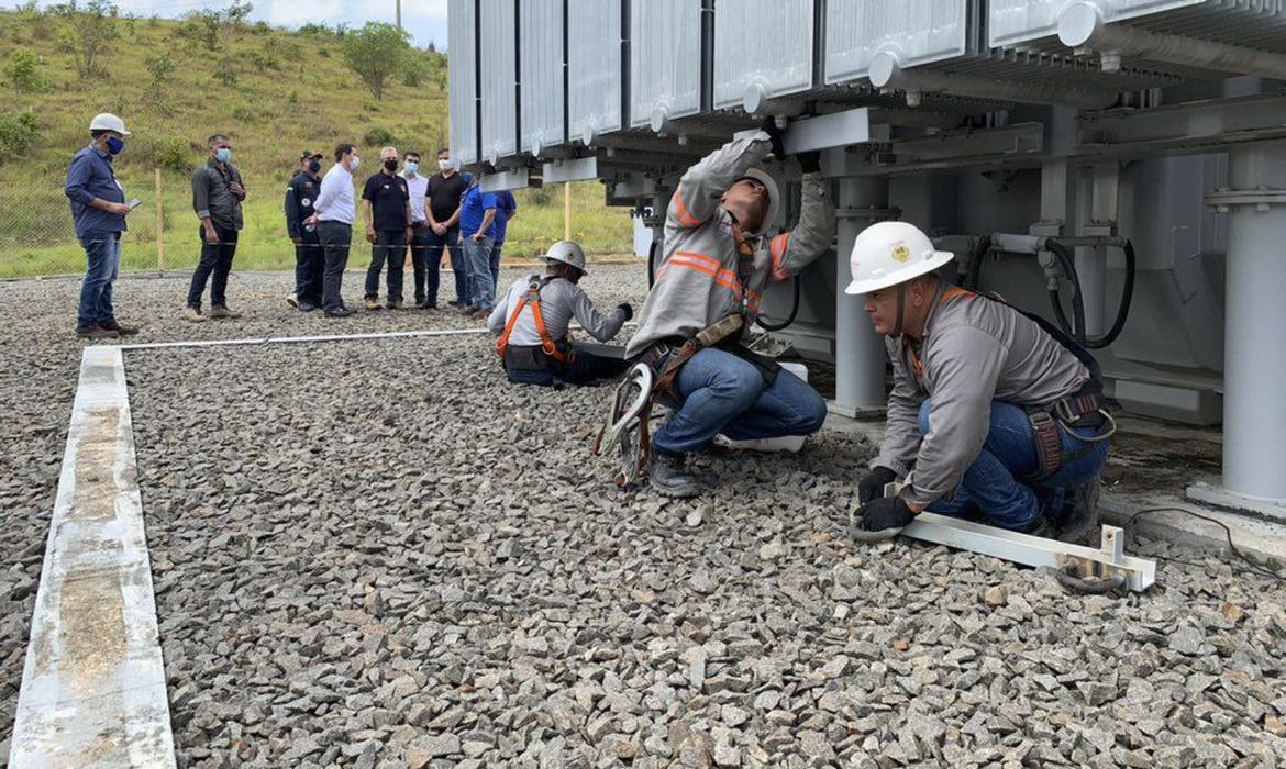 Novo apagão: Instabilidade desligou sistema energético que abastece o Amapá