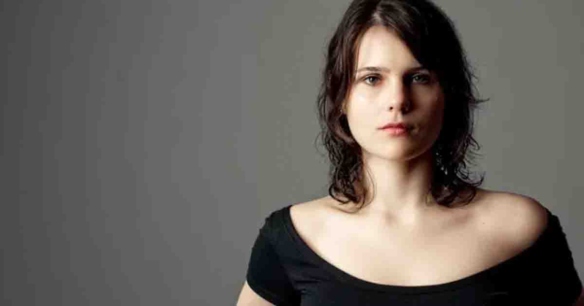 Cantora de hit de Malhação é doutora em Filosofia e deu aula em Harvard