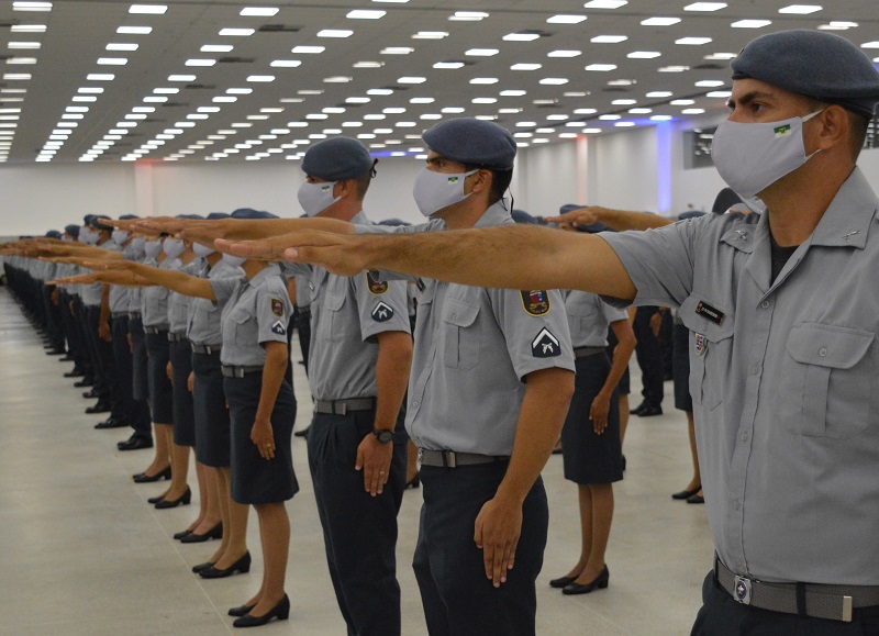 PM realiza formatura de mais de 1.000 novos soldados