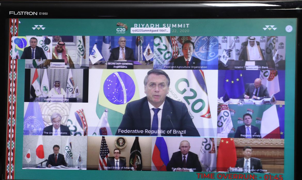 “O tempo vem provando que estávamos certos”, diz Bolsonaro sobre pandemia