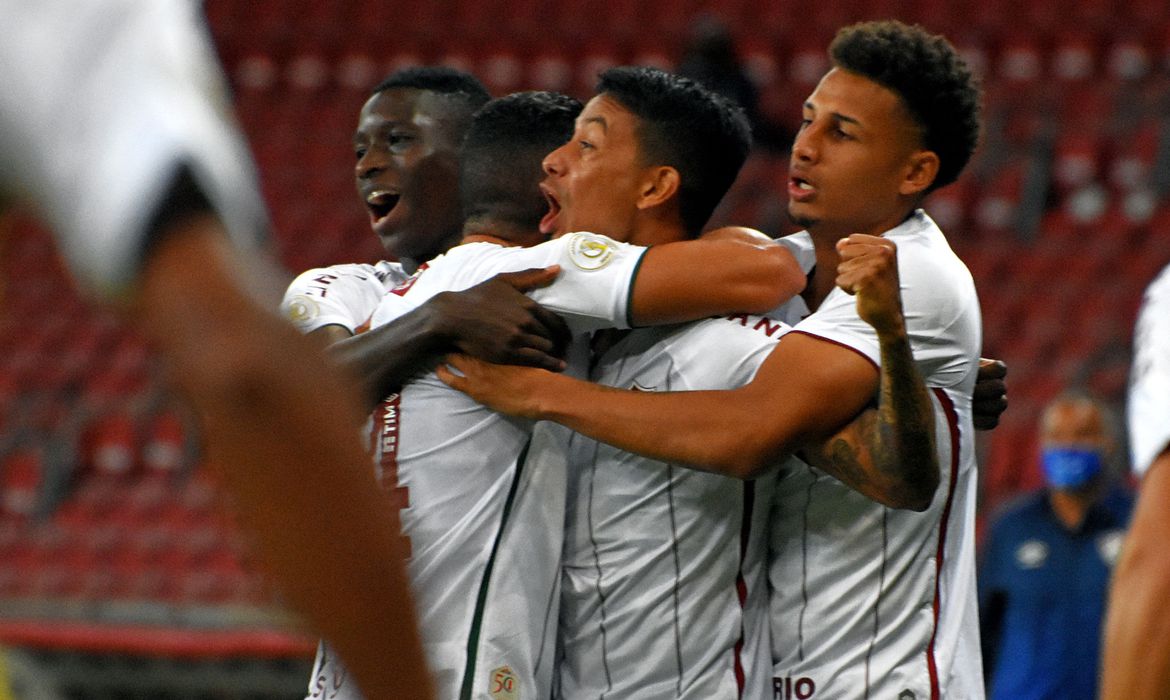 Fluminense derrota Internacional de virada no Beira Rio