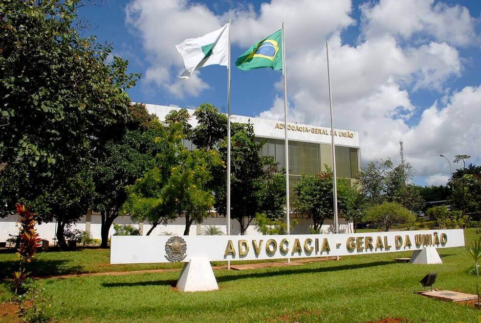 AGU pede conclusão de inquérito sobre suposta interferência de Bolsonaro na PF