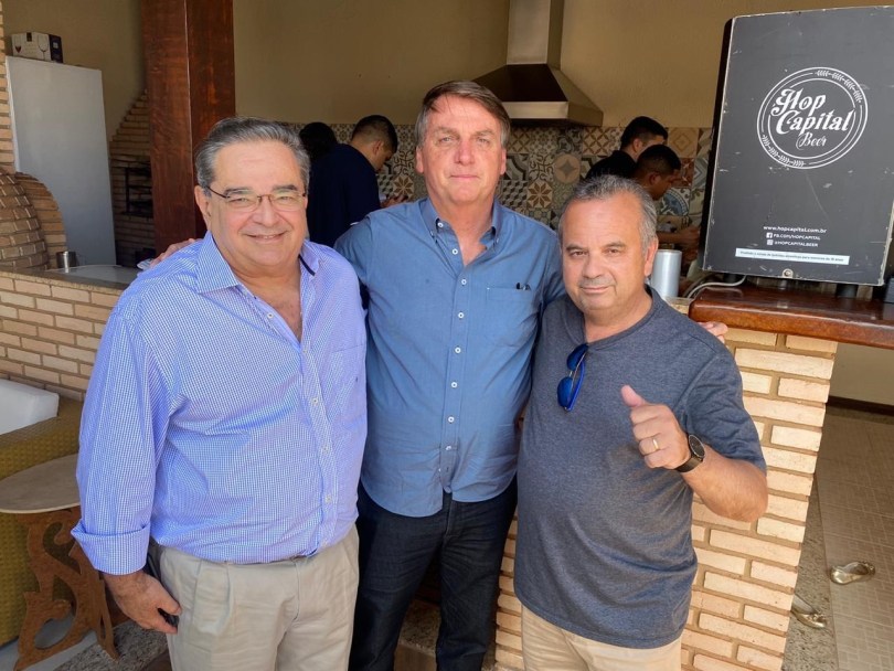 Em Brasília, Álvaro Dias agradece a Bolsonaro por apoio a Natal