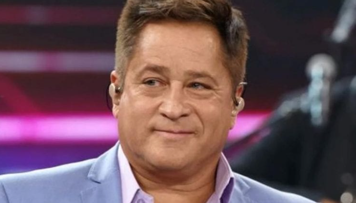 Cantor sertanejo procura teste para covid e descobre outra doença