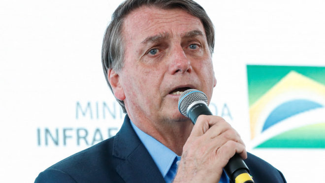 Perpetuar alguns benefícios é 'o caminho certo para o insucesso', diz Bolsonaro