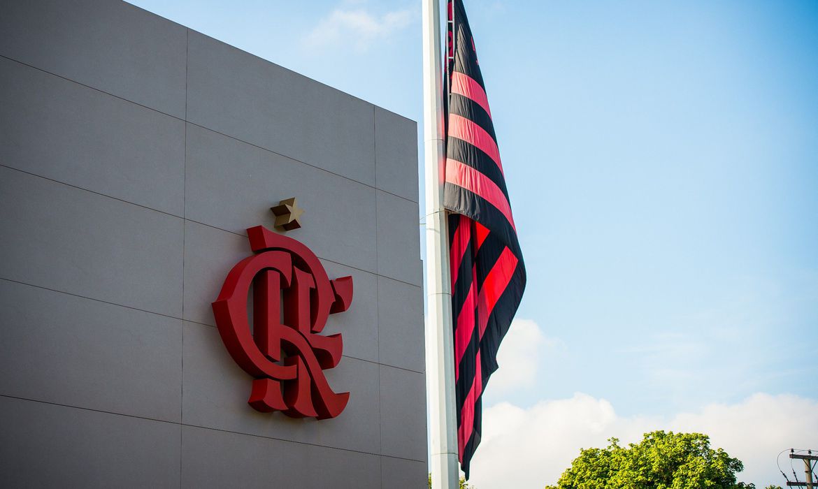 Flamengo não terá mais que pagar pensão às famílias de vítimas de incêndio em CT